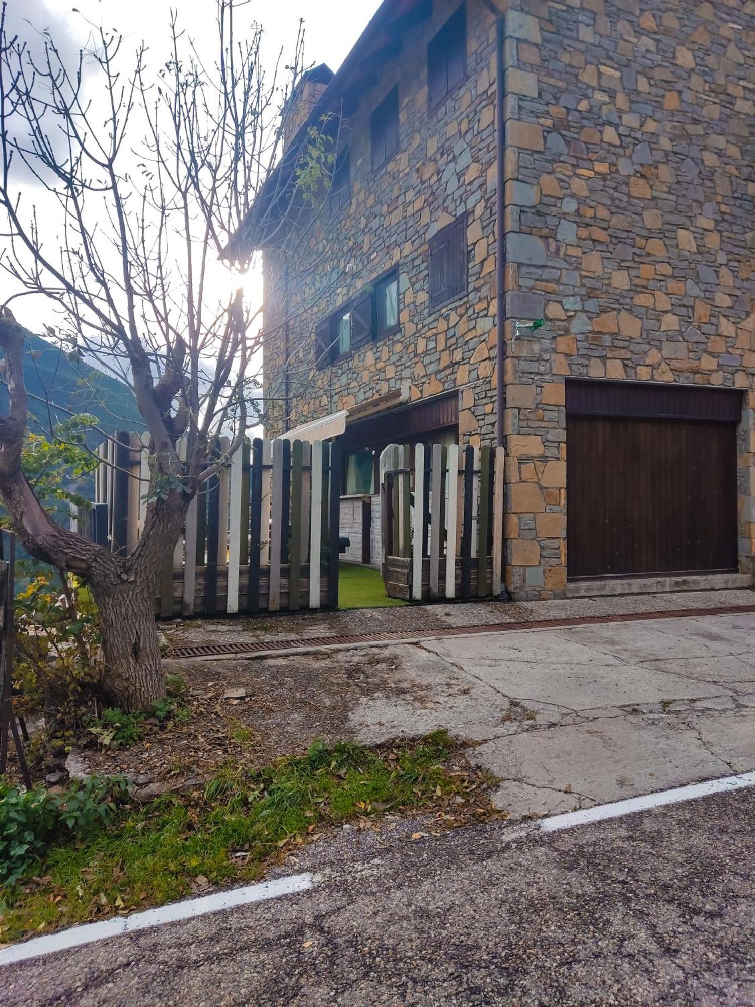 Apartments Тауль Екстер'єр фото